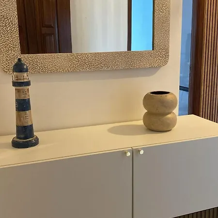 - The Light House * פניש