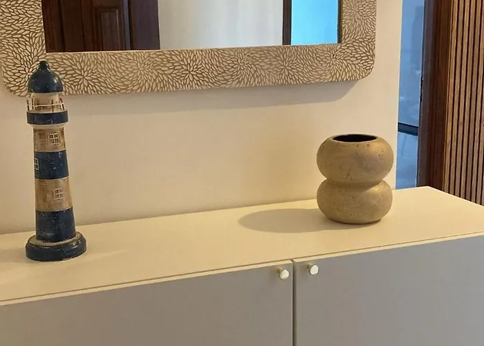 - The Light House * 佩尼契